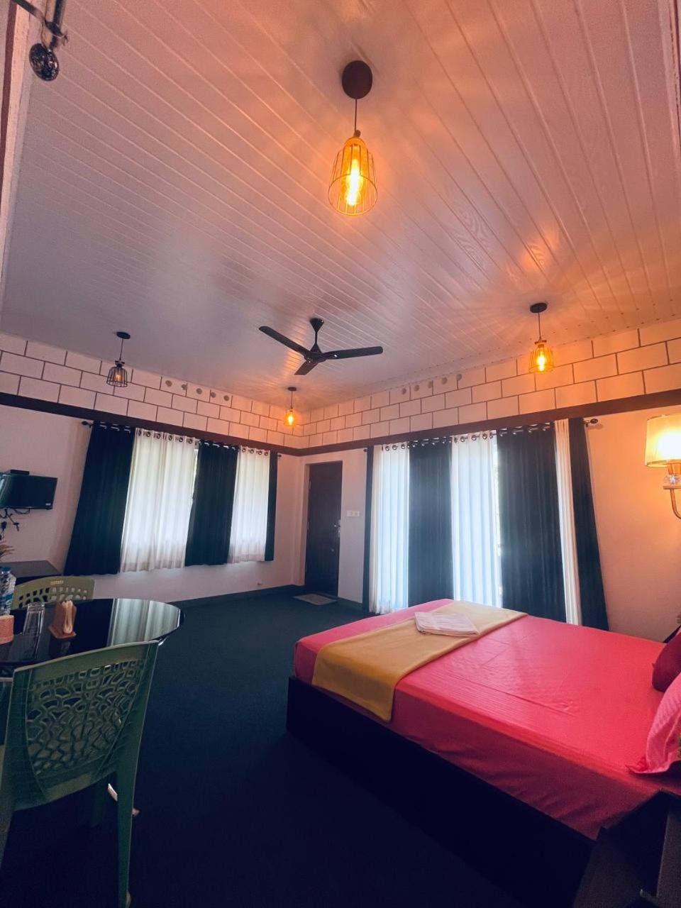 Linn View Home Stay Munnar Ruang foto